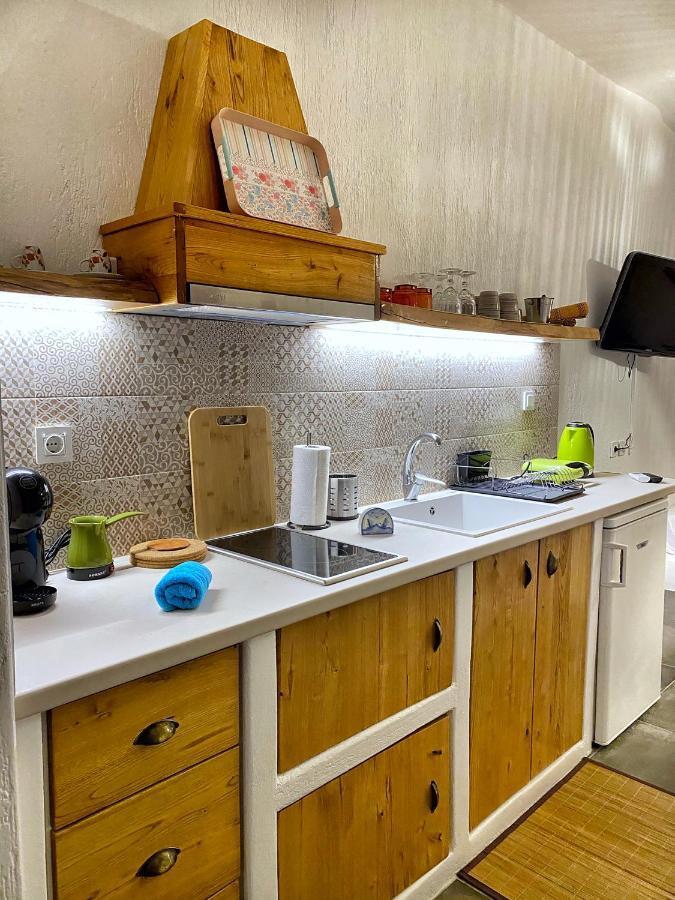 Milos Gem Suites Inn Pachaina Exteriör bild